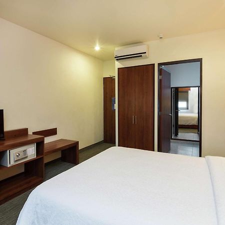 Hampton By Hilton San Juan Del Rio Otel Dış mekan fotoğraf