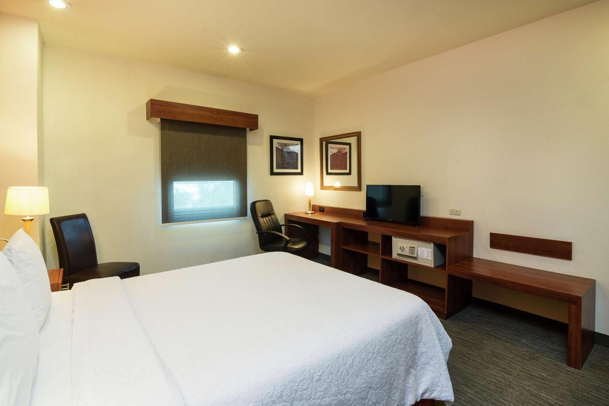 Hampton By Hilton San Juan Del Rio Otel Dış mekan fotoğraf